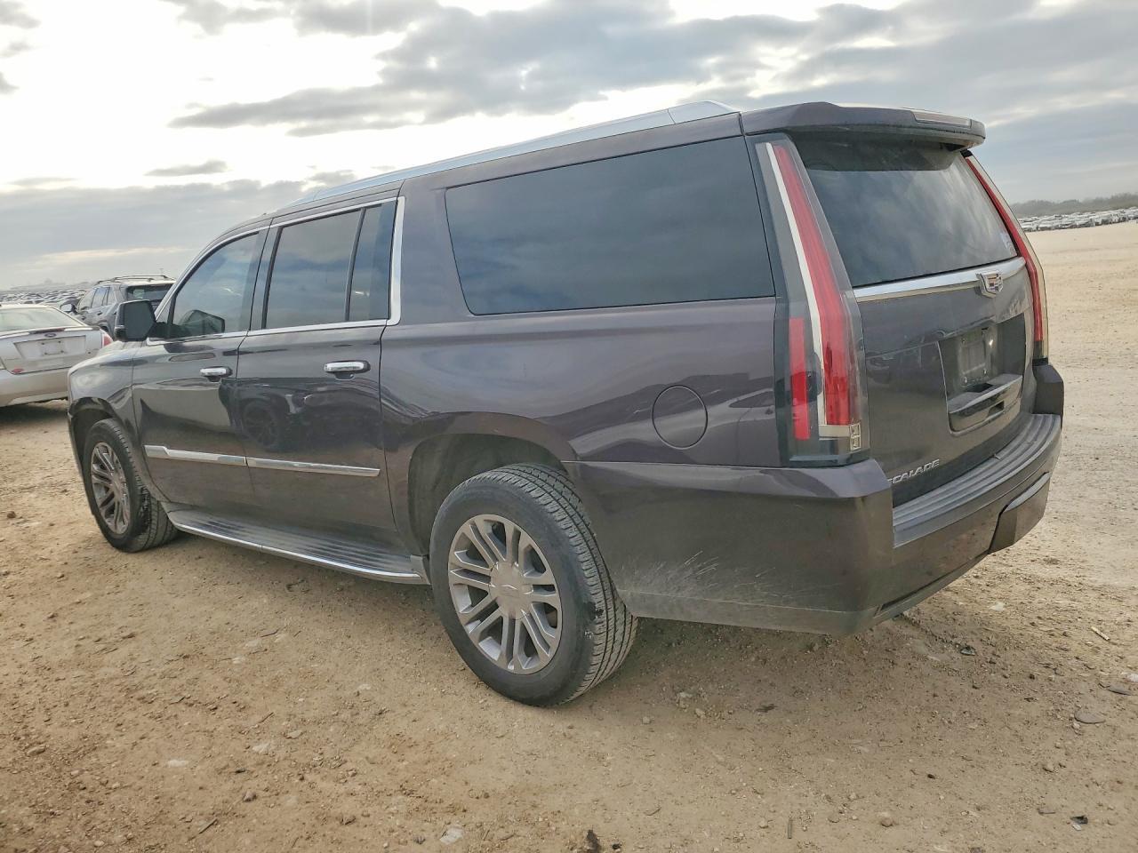 2015 CADILLAC Escalade ESV