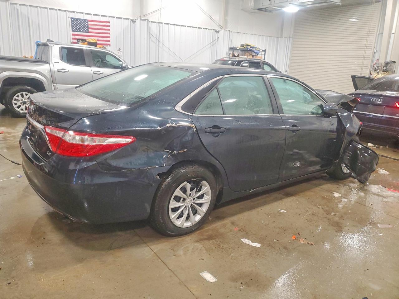 2015 TOYOTA CAMRY