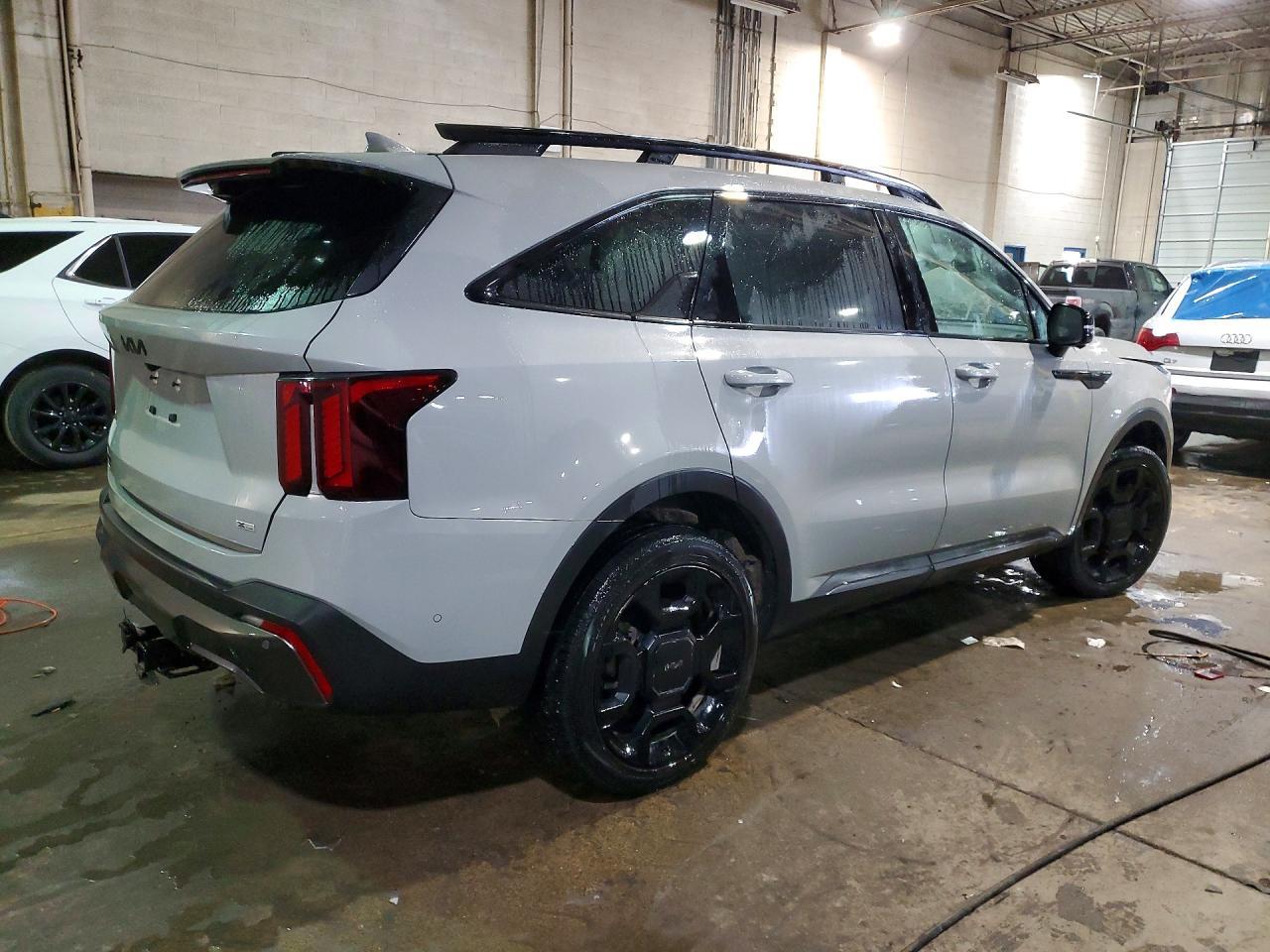 2025 KIA SORENTO