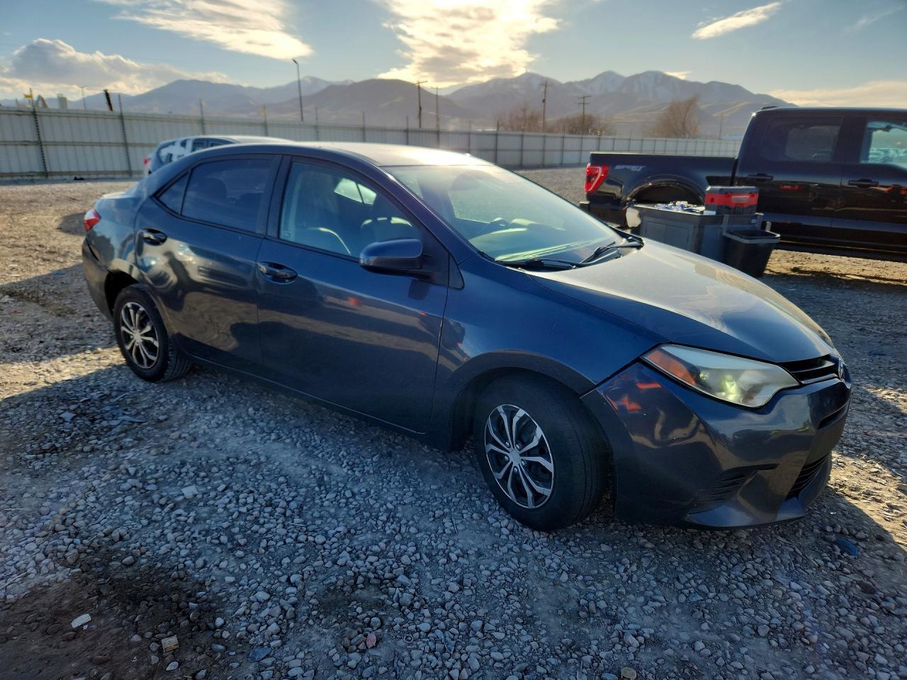2016 TOYOTA COROLLA