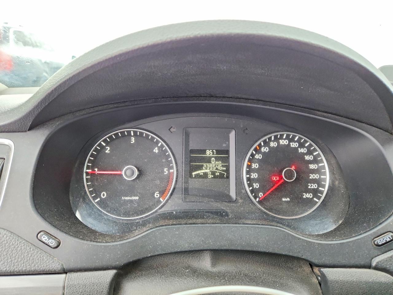 2013 VOLKSWAGEN JETTA