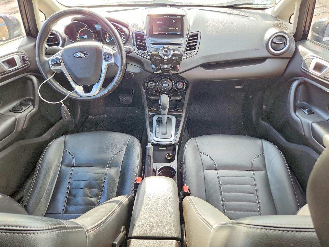2014 FORD Fiesta