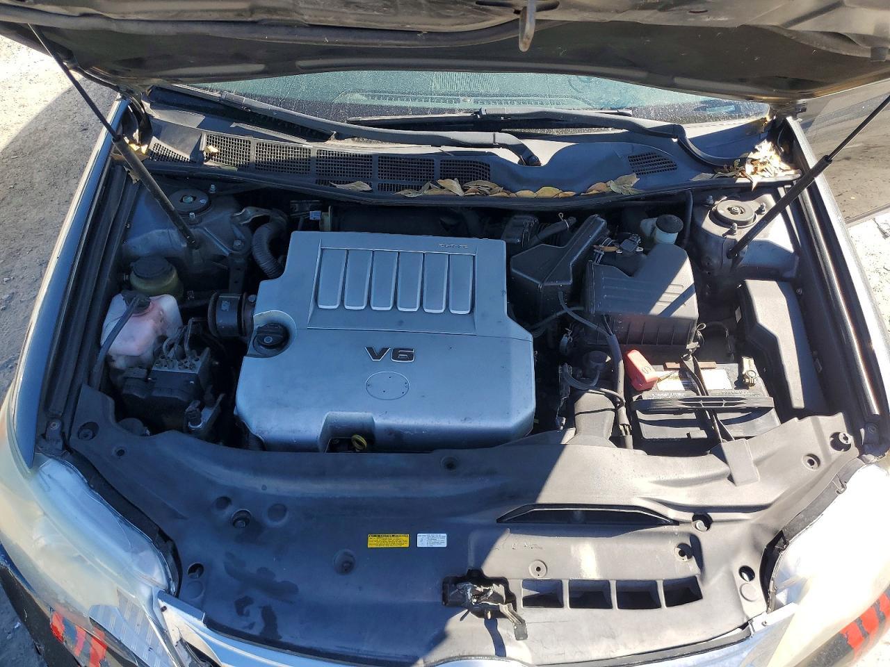 2011 TOYOTA Avalon
