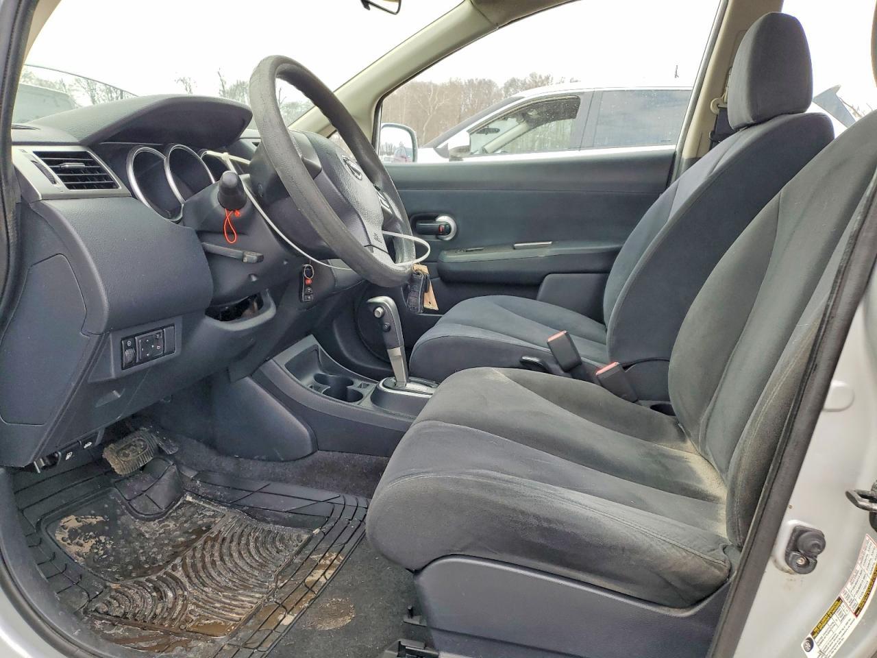 2008 NISSAN VERSA
