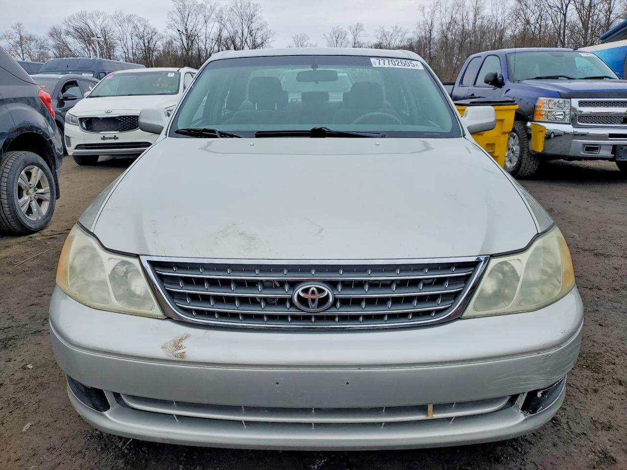 2004 TOYOTA Avalon