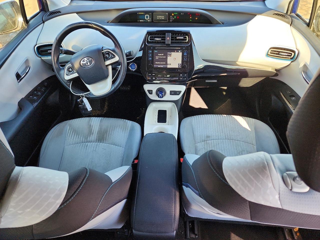 2017 TOYOTA PRIUS