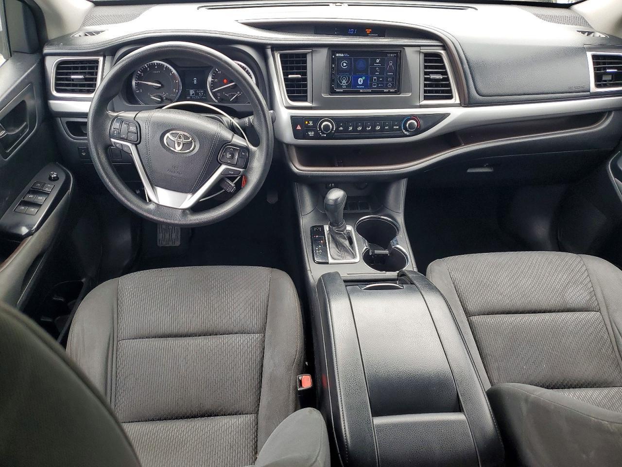 2016 TOYOTA HIGHLANDER