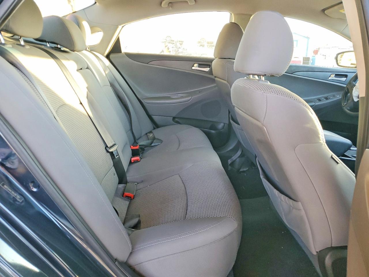 2011 HYUNDAI SONATA