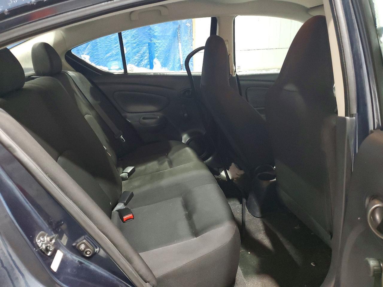 2017 NISSAN VERSA