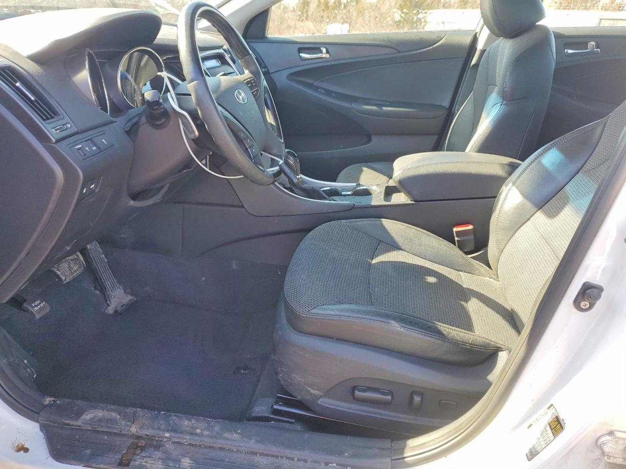 2012 HYUNDAI SONATA