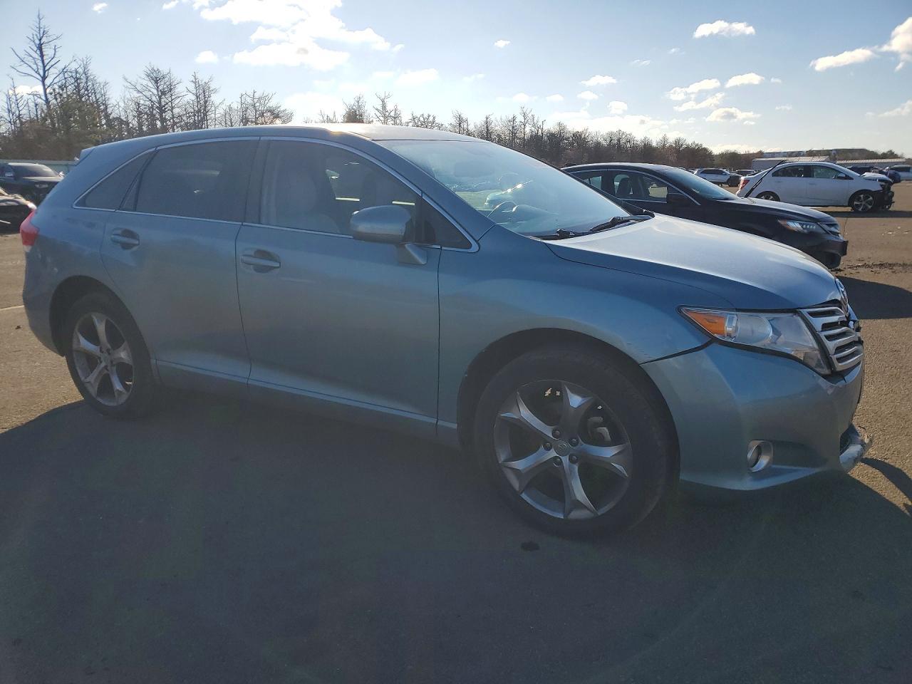 2010 TOYOTA VENZA