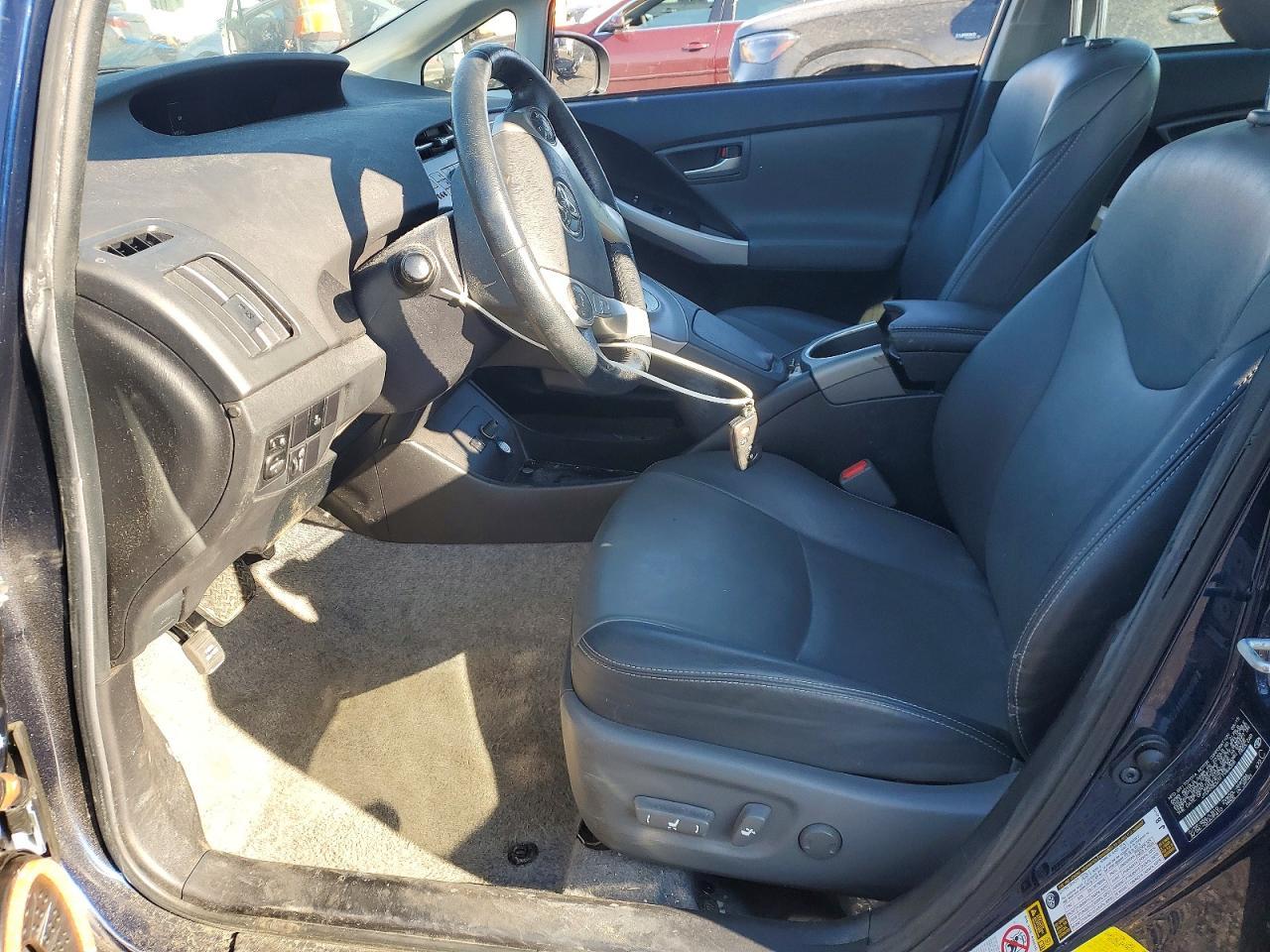 2015 TOYOTA PRIUS
