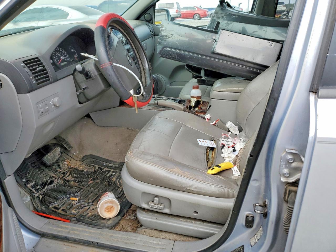 2005 KIA SORENTO