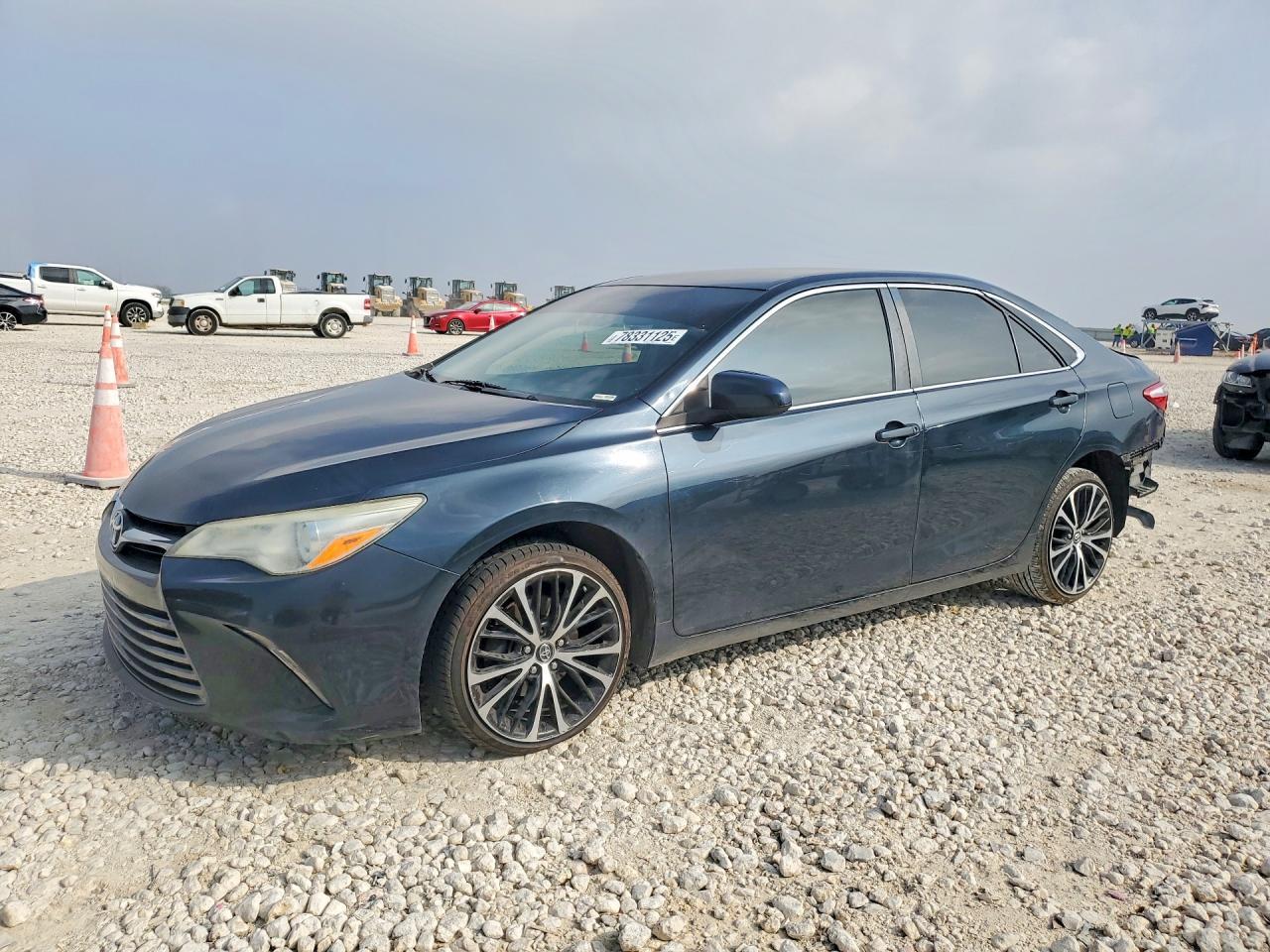2017 TOYOTA CAMRY
