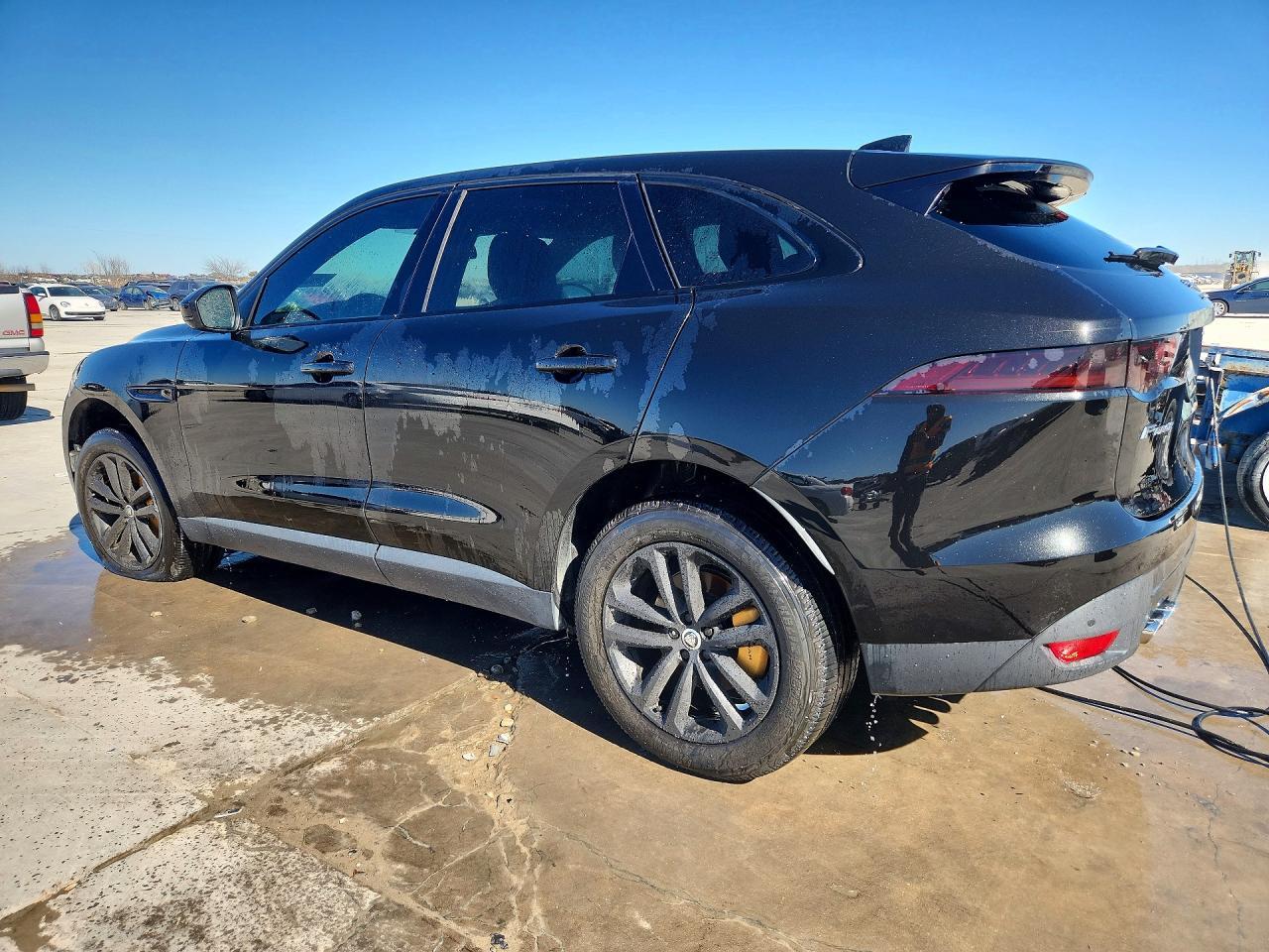 2017 JAGUAR F-Pace