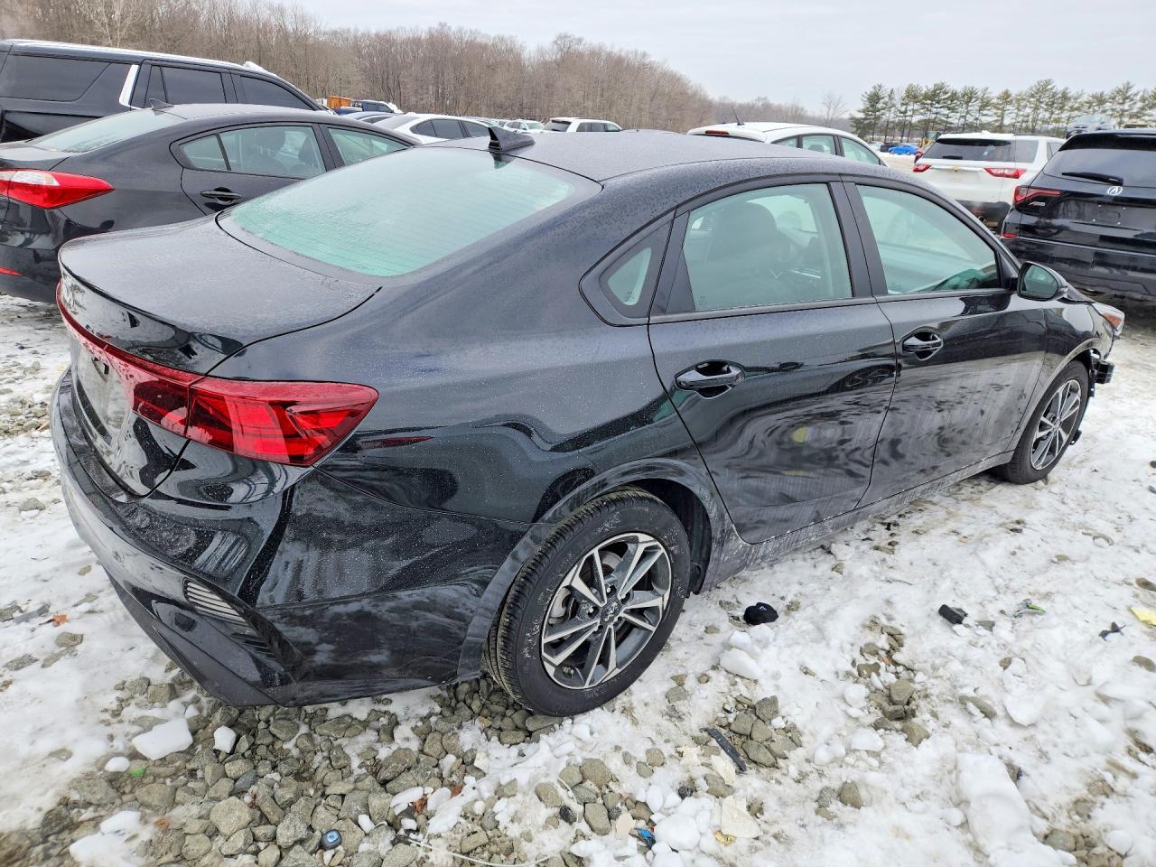 2024 KIA FORTE