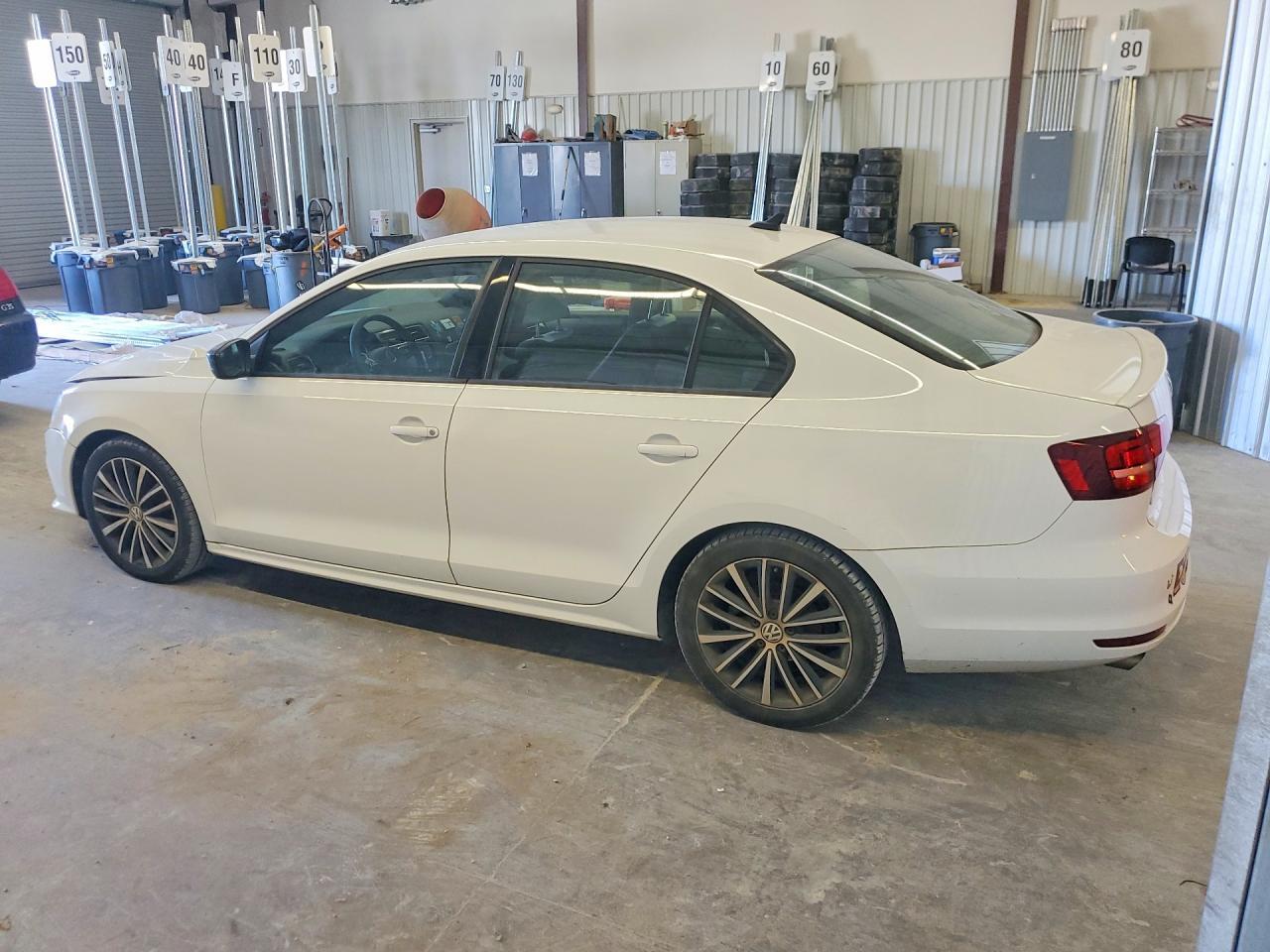2016 VOLKSWAGEN JETTA