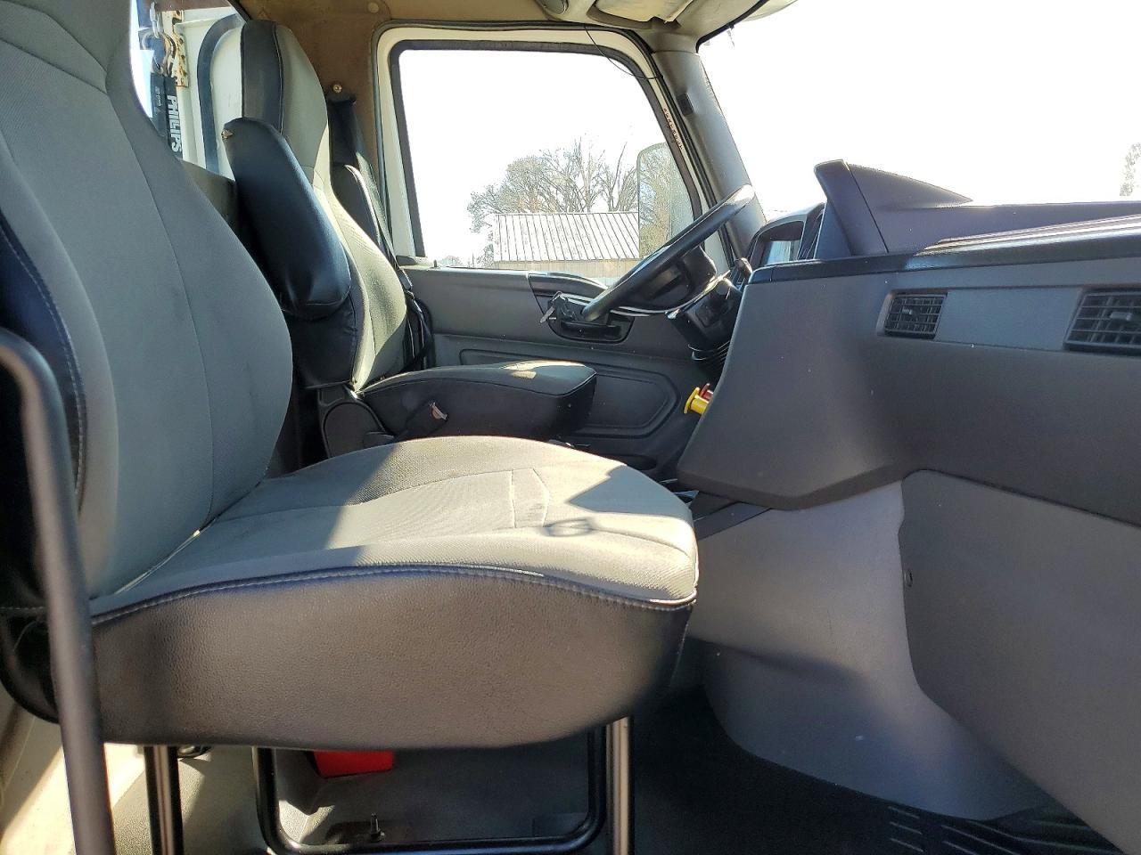 2019 INTERNATIONAL Rh613