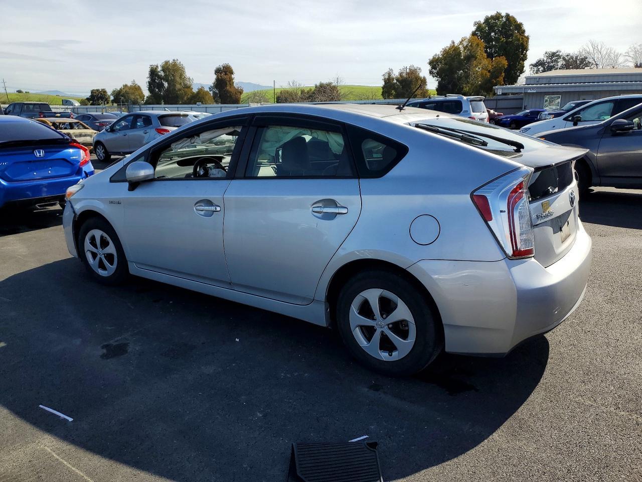 2015 TOYOTA PRIUS