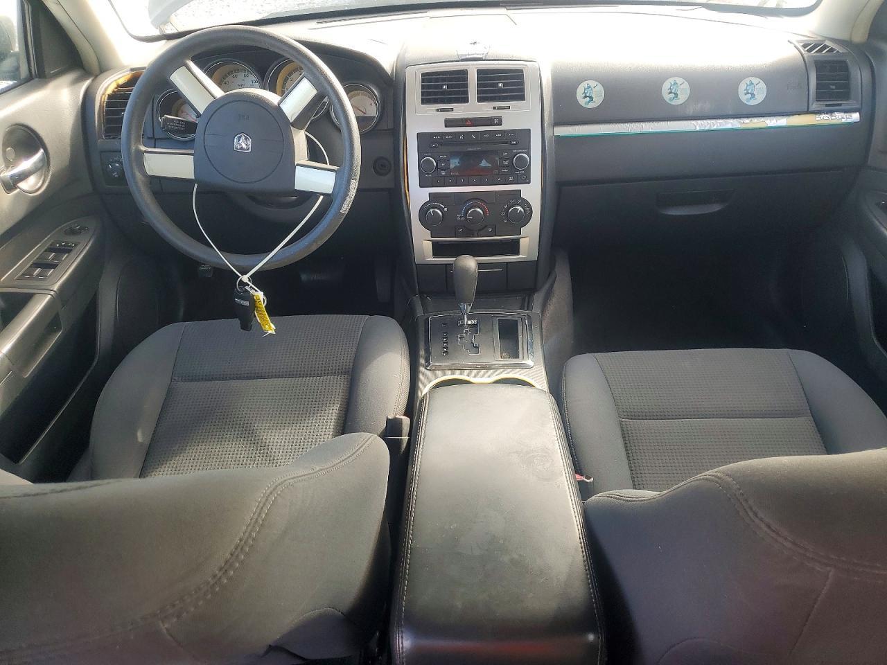 2010 DODGE CHARGER
