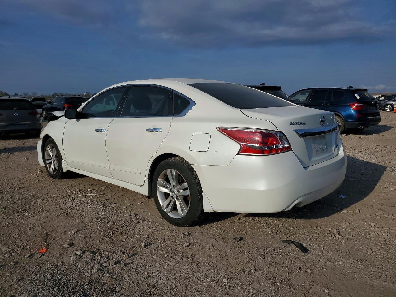 2013 NISSAN ALTIMA