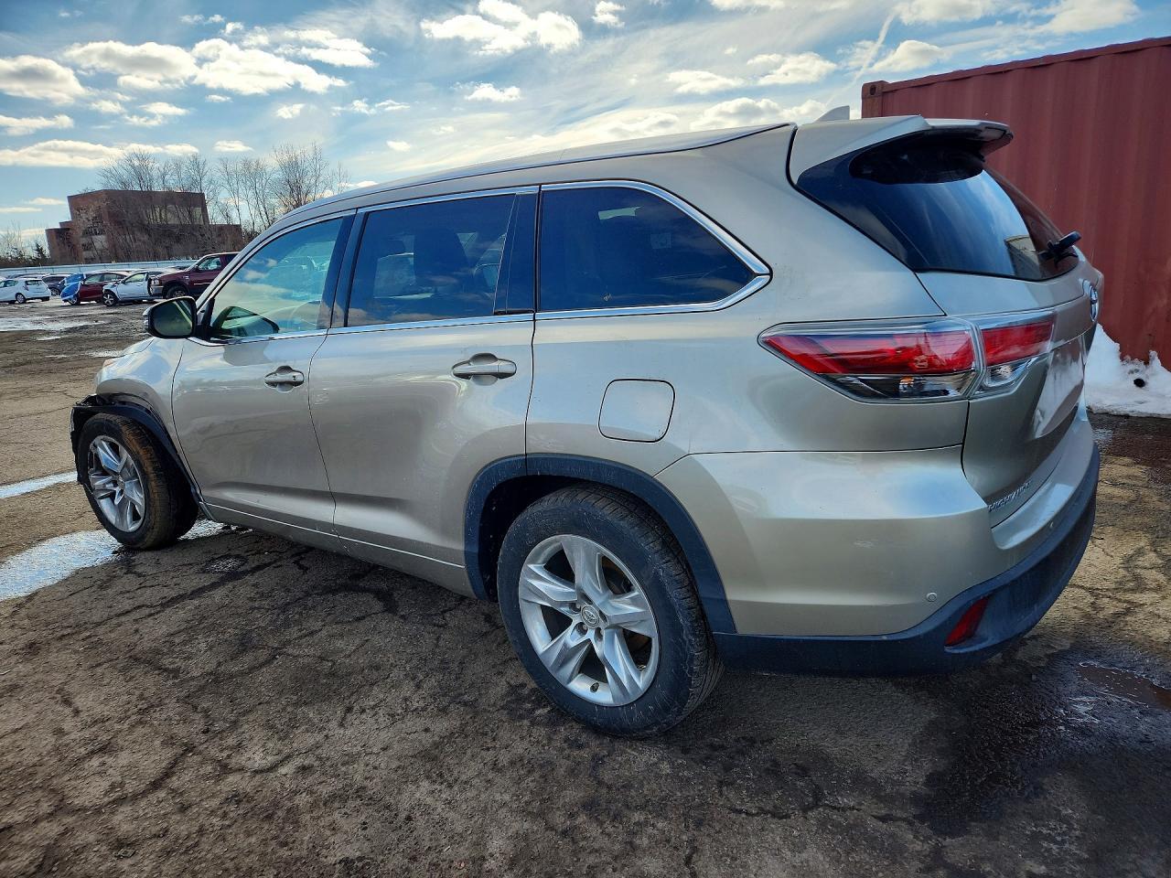2015 TOYOTA HIGHLANDER