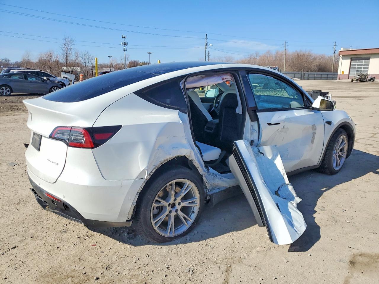 2022 TESLA MODEL Y