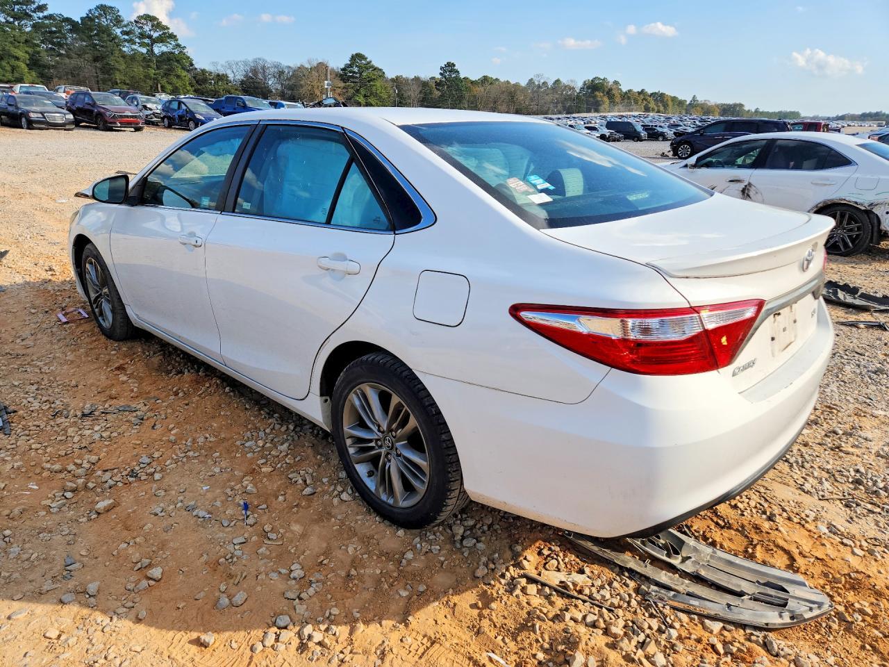 2016 TOYOTA CAMRY