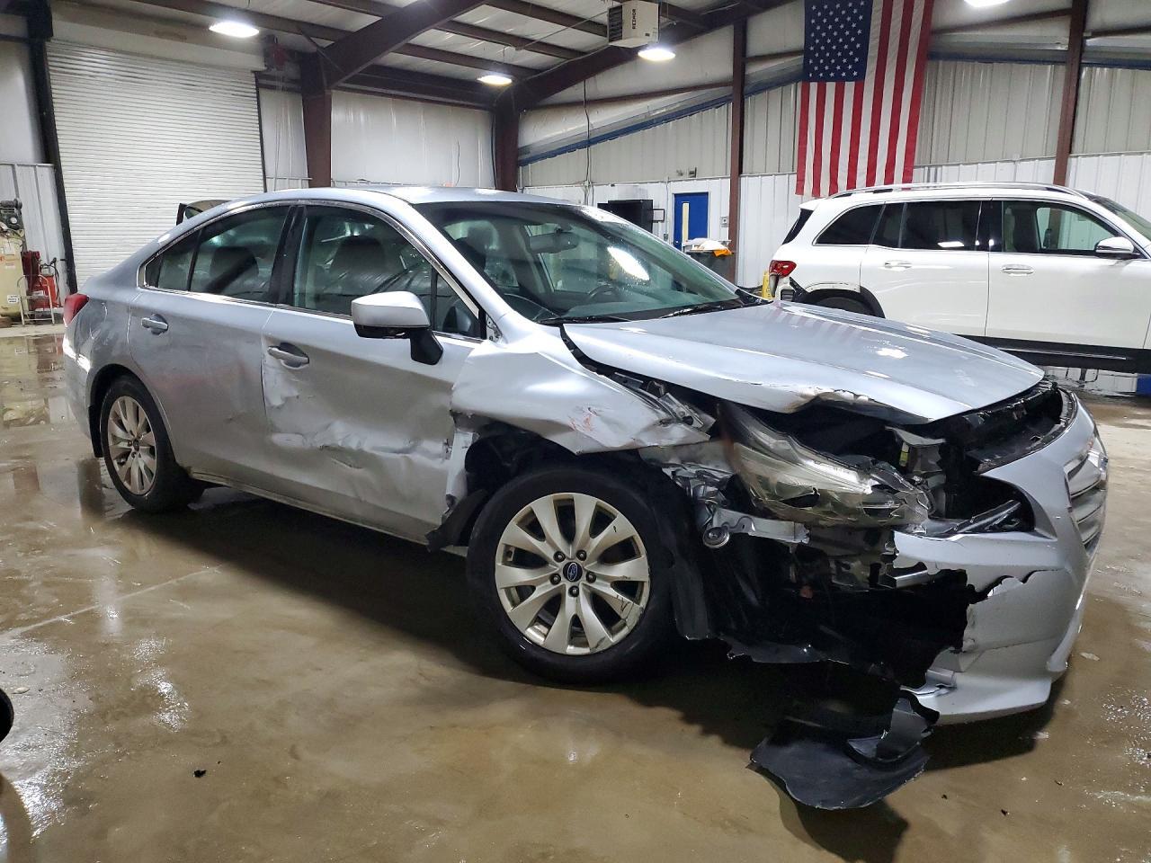 2016 SUBARU Legacy