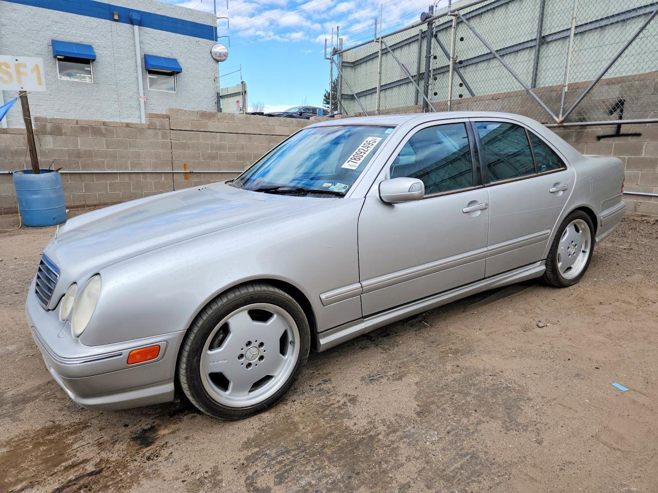 2000 MERCEDES-BENZ E-Class