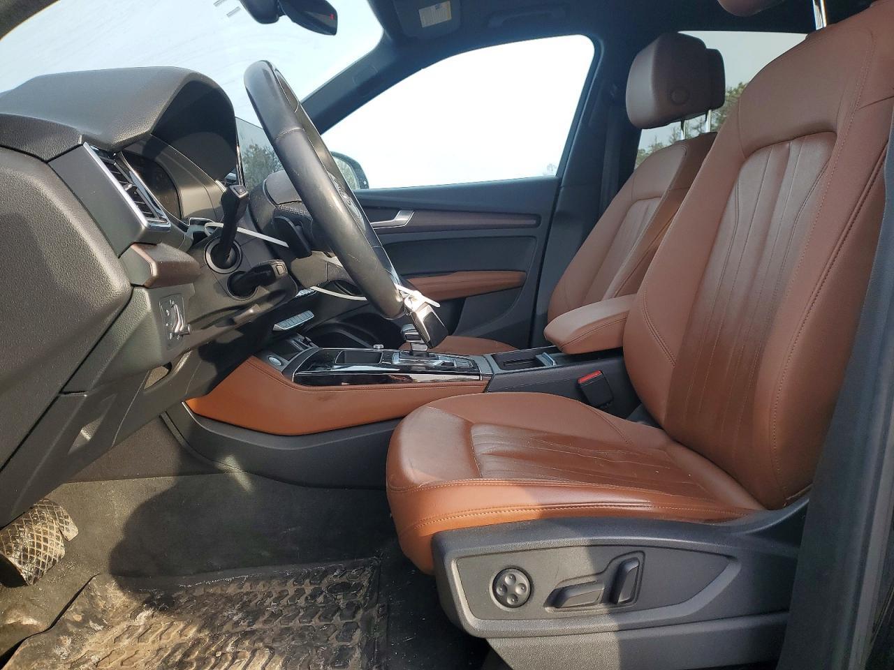 2021 AUDI Q5