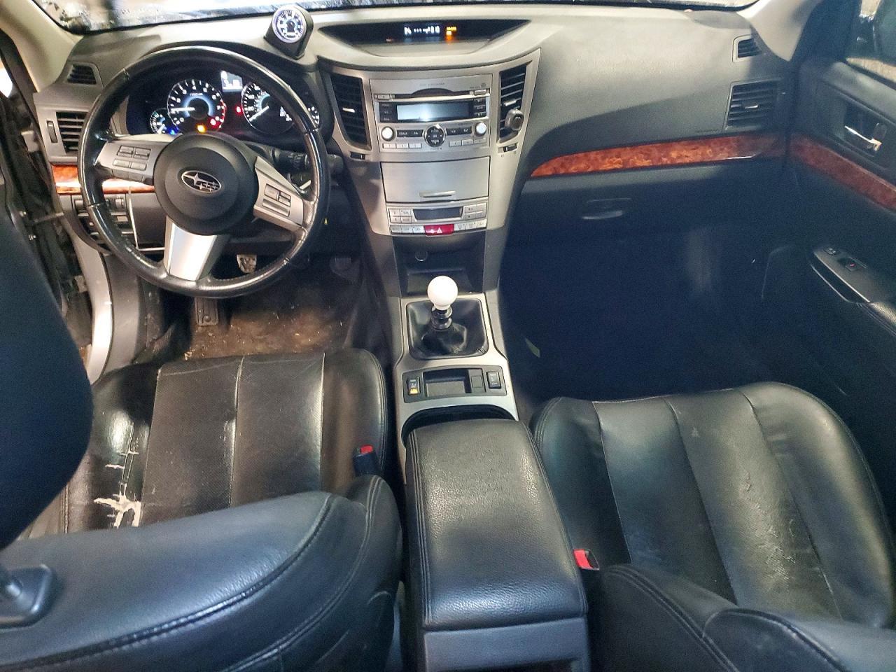 2010 SUBARU Legacy