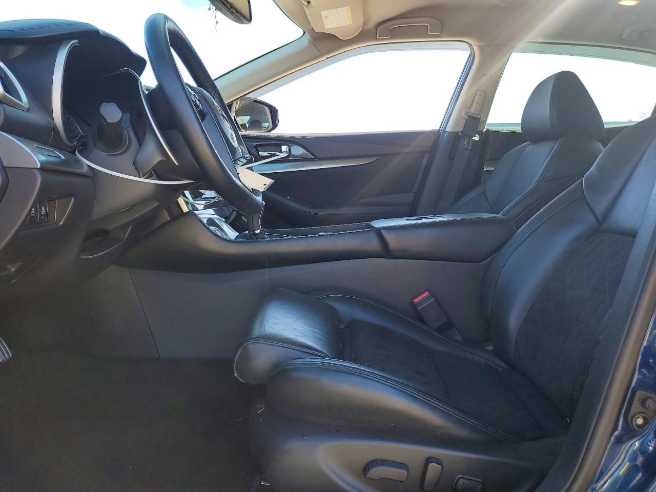 2016 NISSAN Maxima