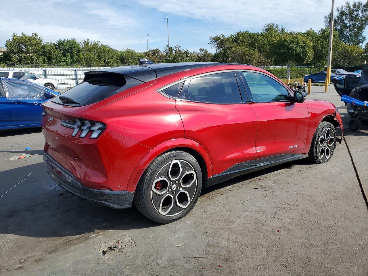 2022 FORD Mustang Mach-E