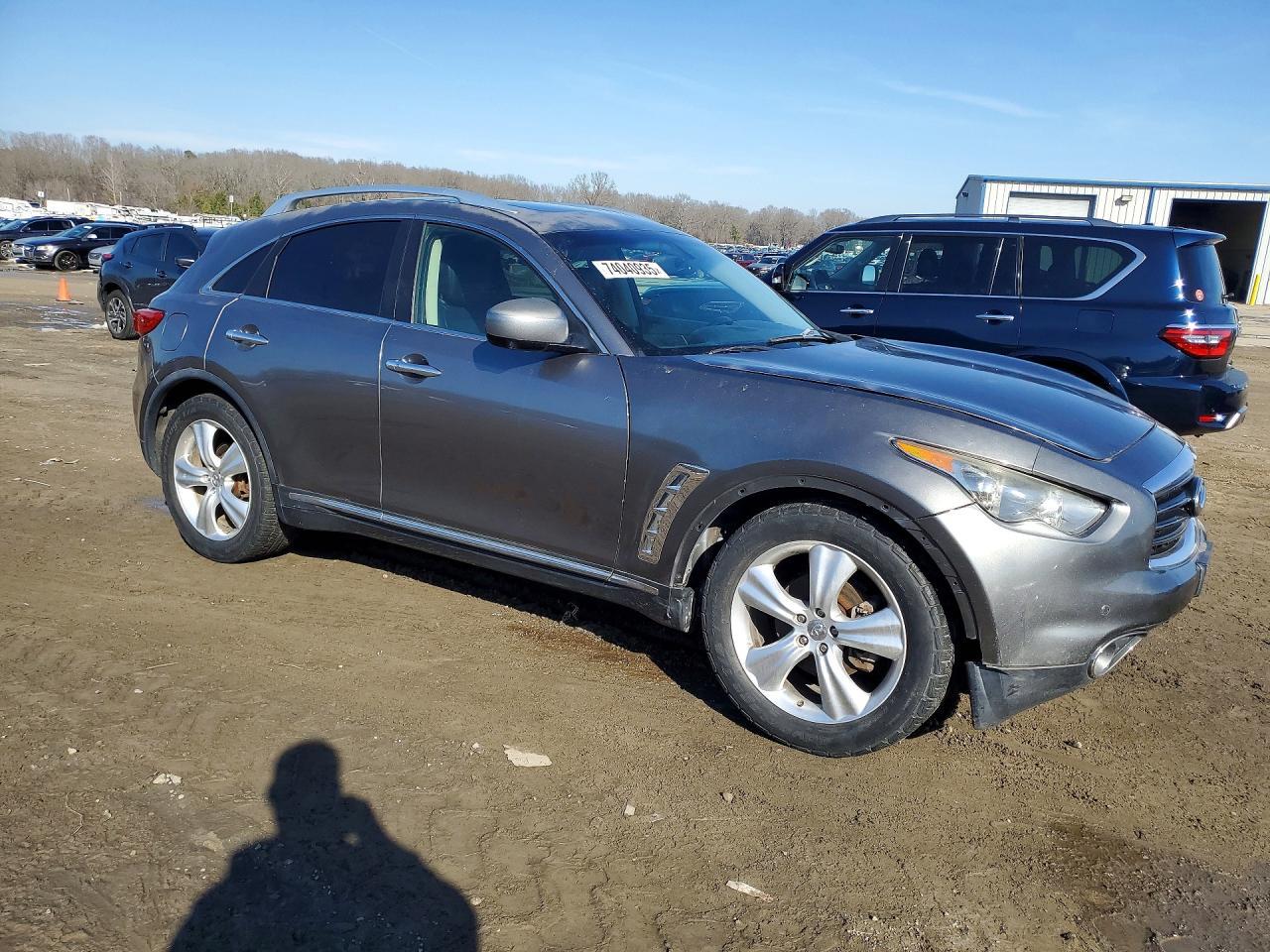 2013 INFINITI FX37
