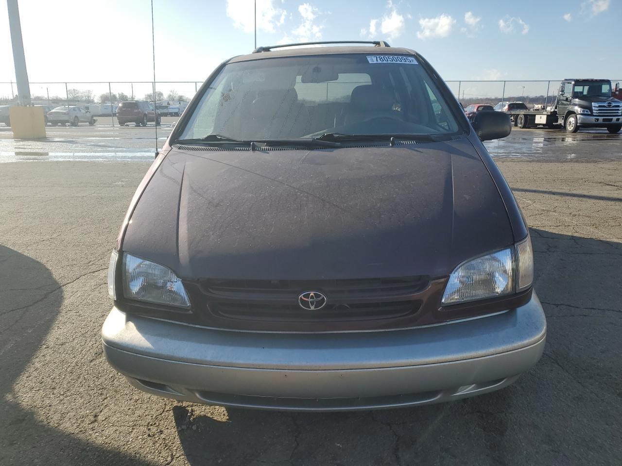 2000 TOYOTA SIENNA