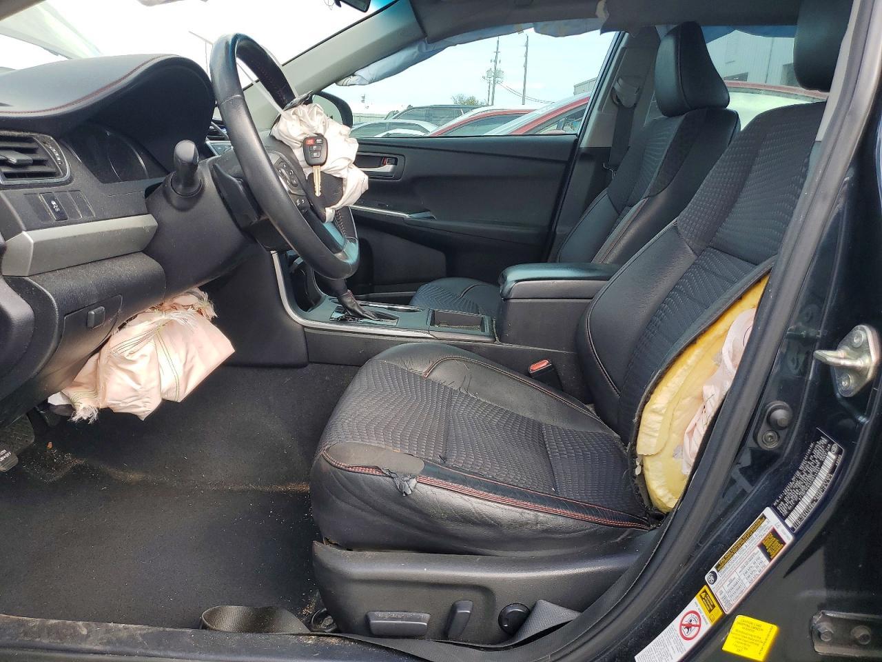 2015 TOYOTA CAMRY