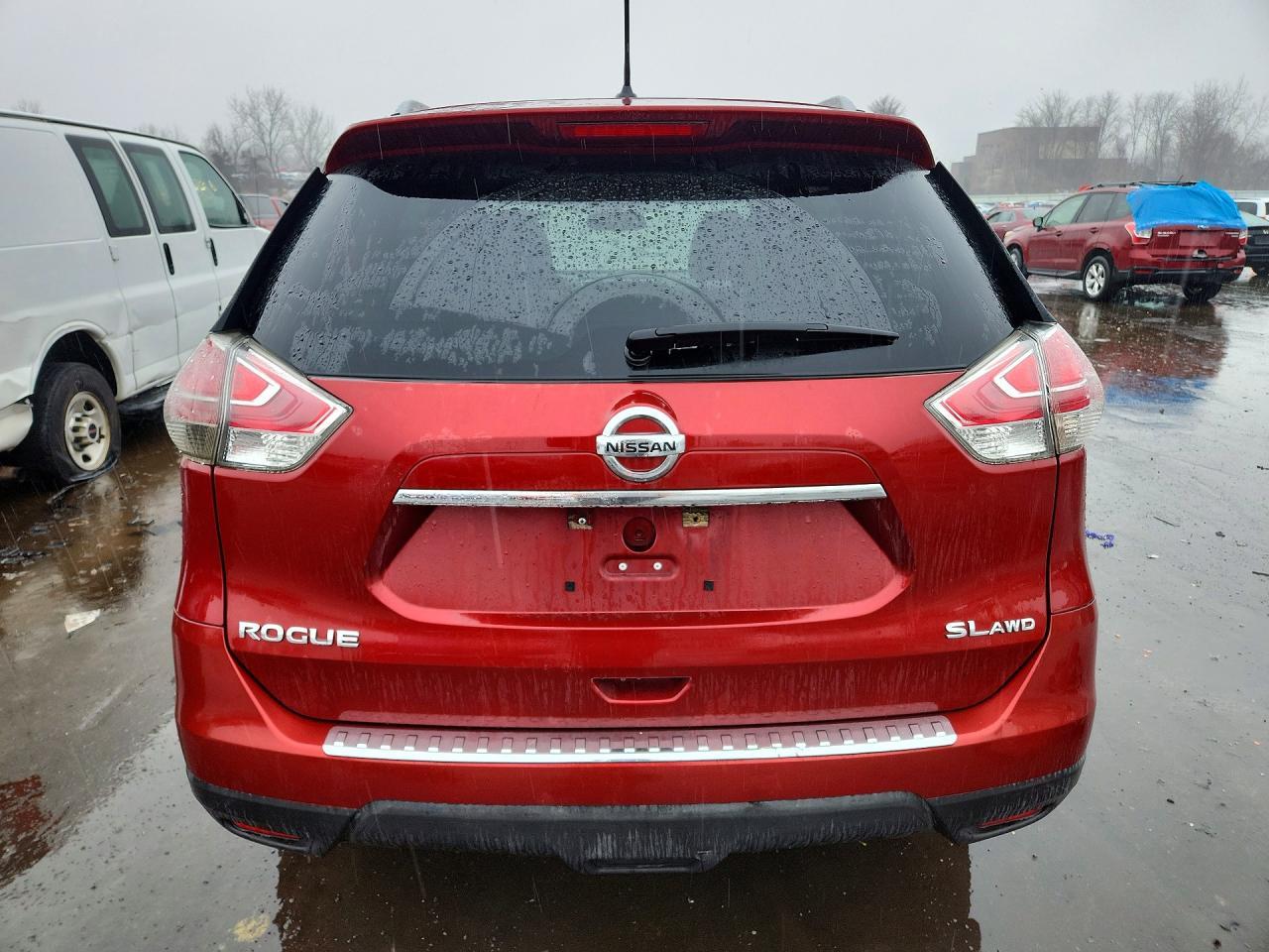 2016 NISSAN ROGUE