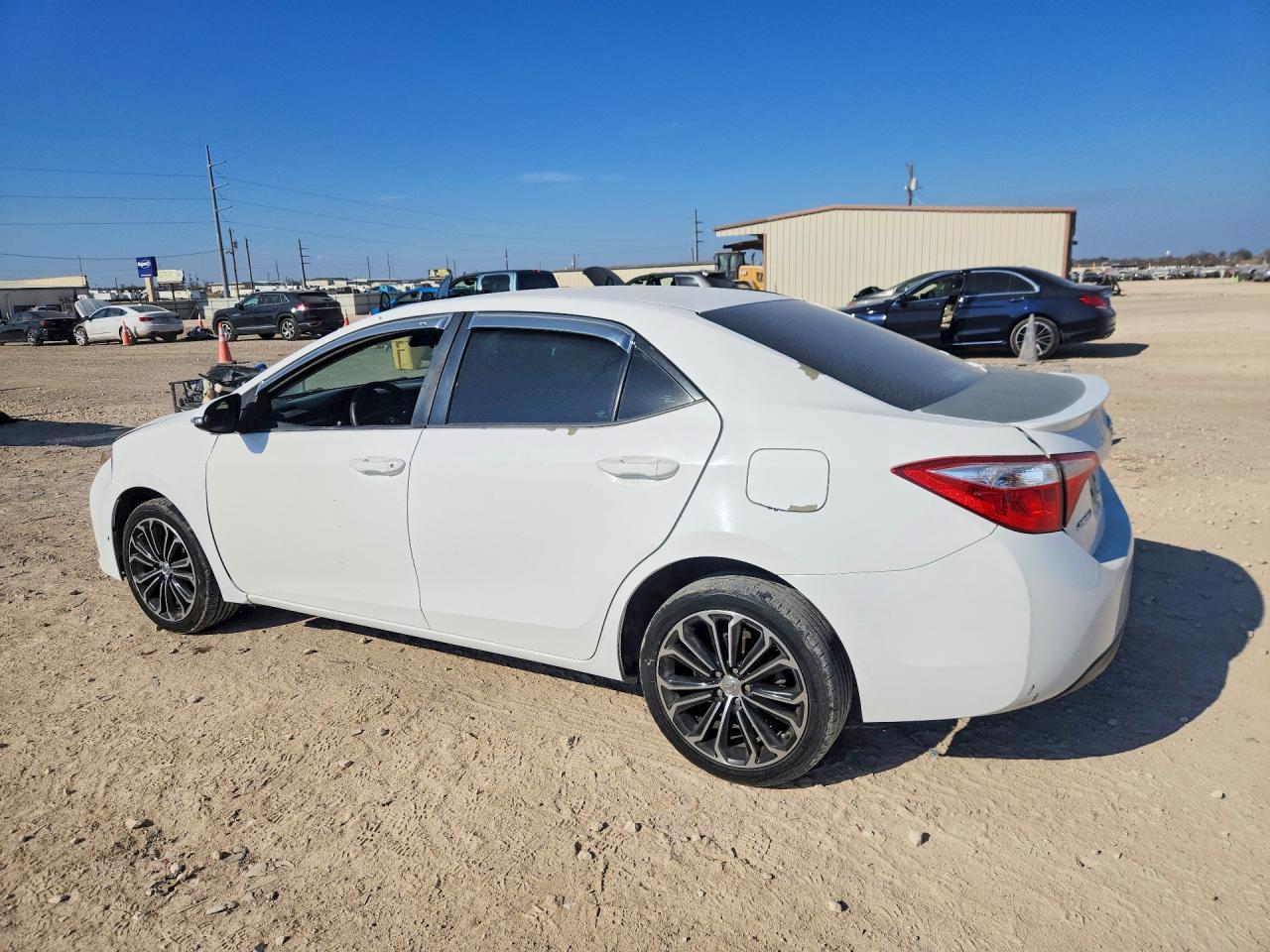 2015 TOYOTA COROLLA