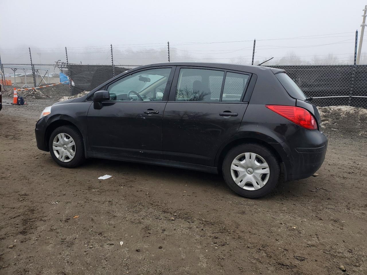 2011 NISSAN VERSA