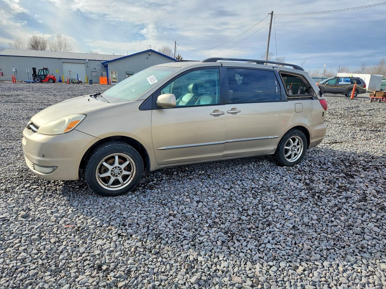 2005 TOYOTA SIENNA