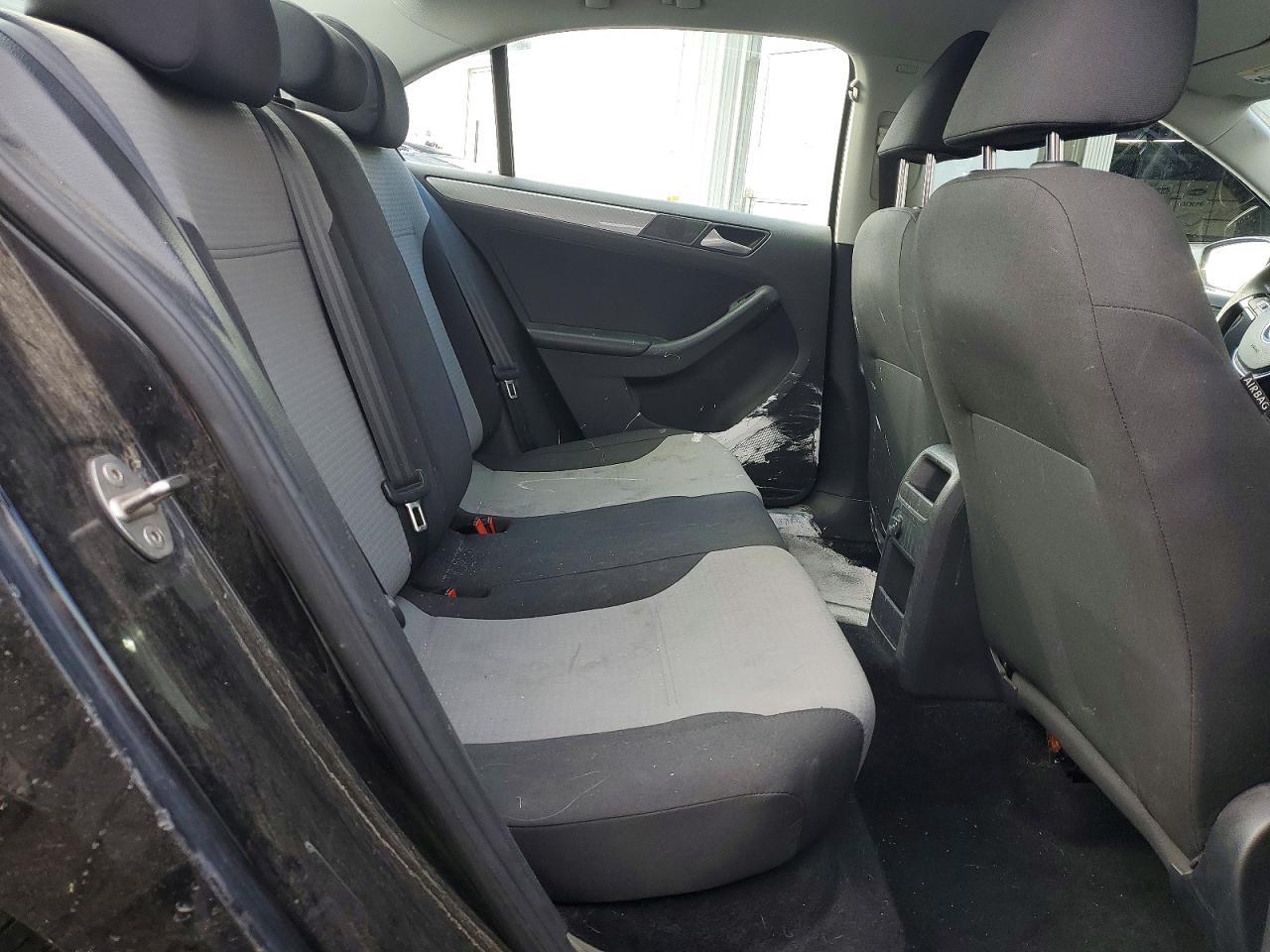 2017 VOLKSWAGEN JETTA