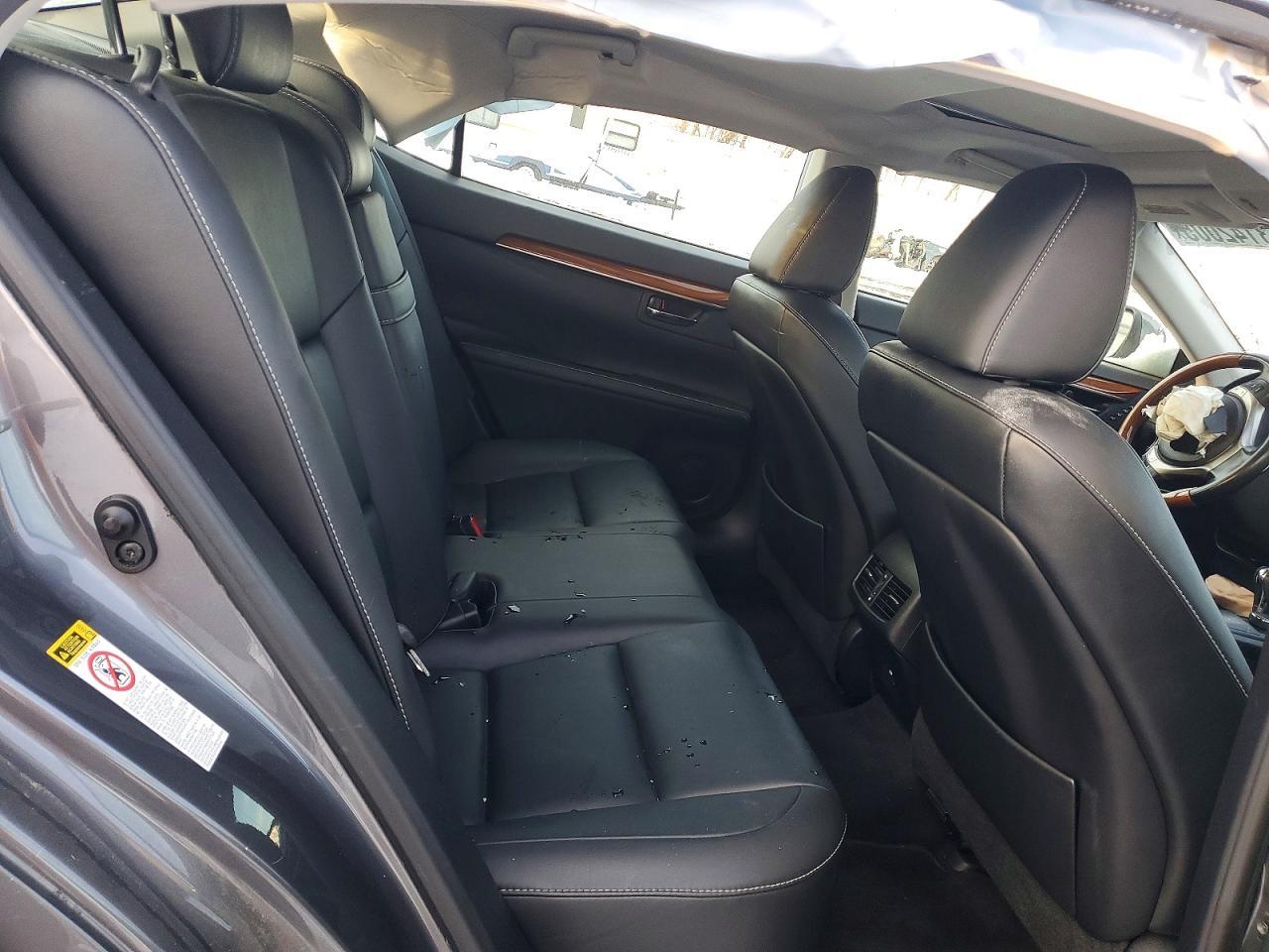 2013 LEXUS ES 300H