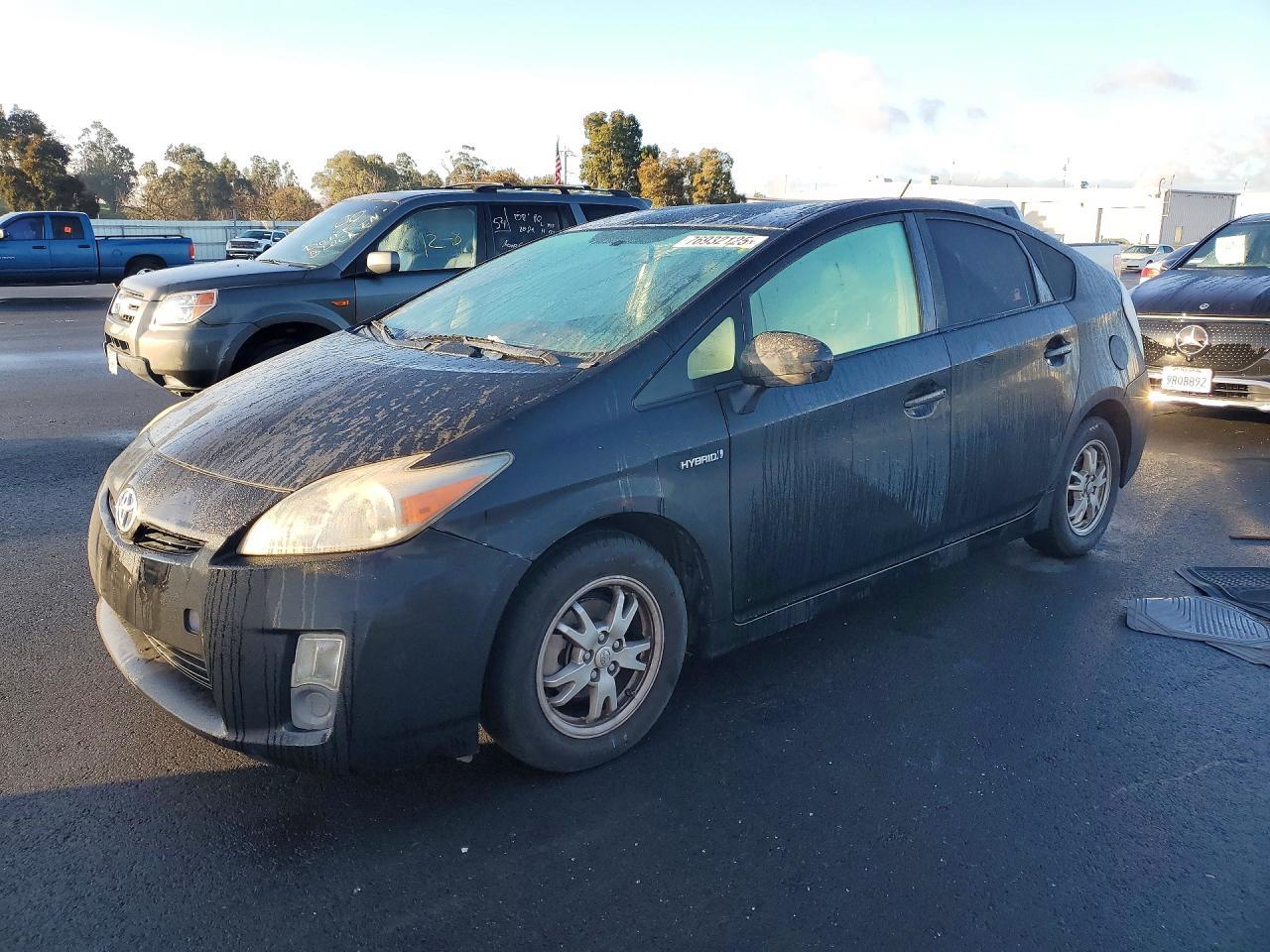 2011 TOYOTA PRIUS
