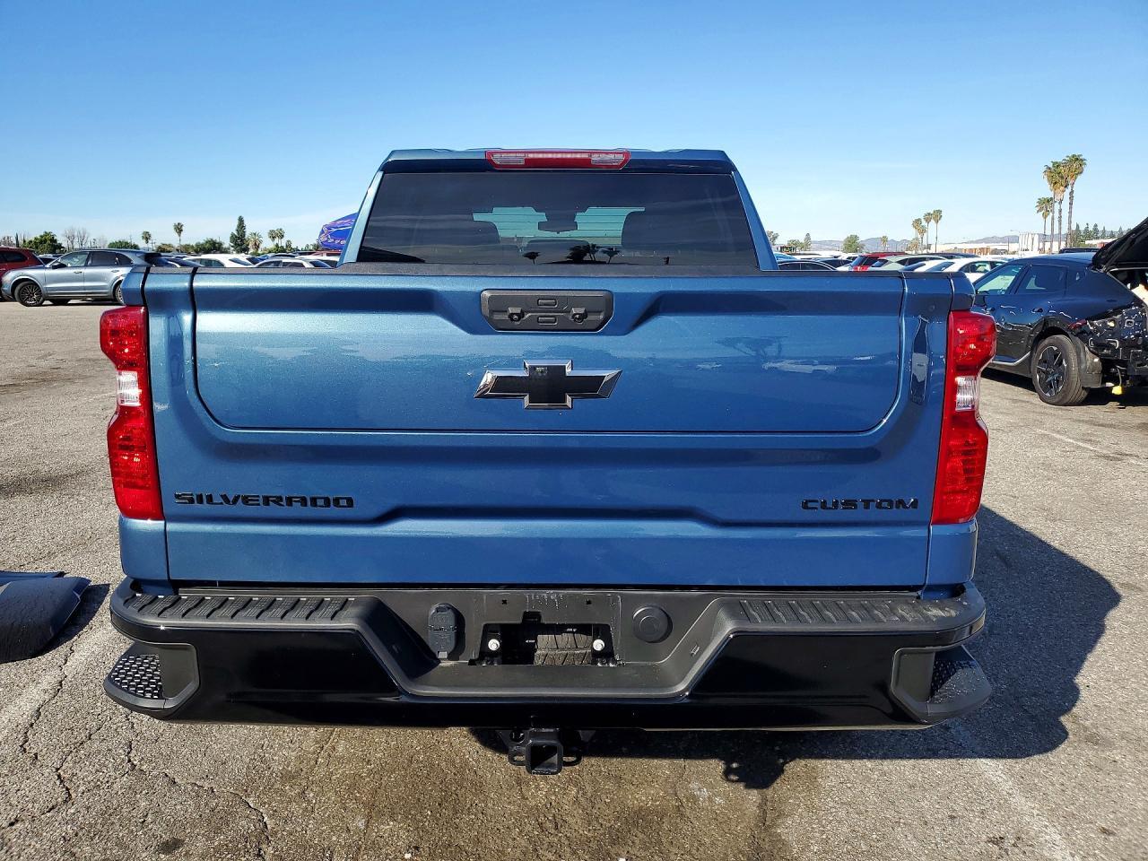 2024 CHEVROLET Silverado