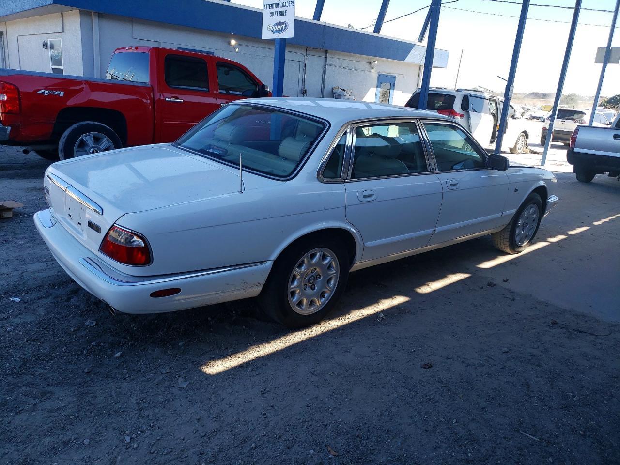 2000 JAGUAR Xj-Series