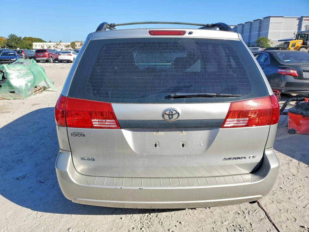 2005 TOYOTA SIENNA