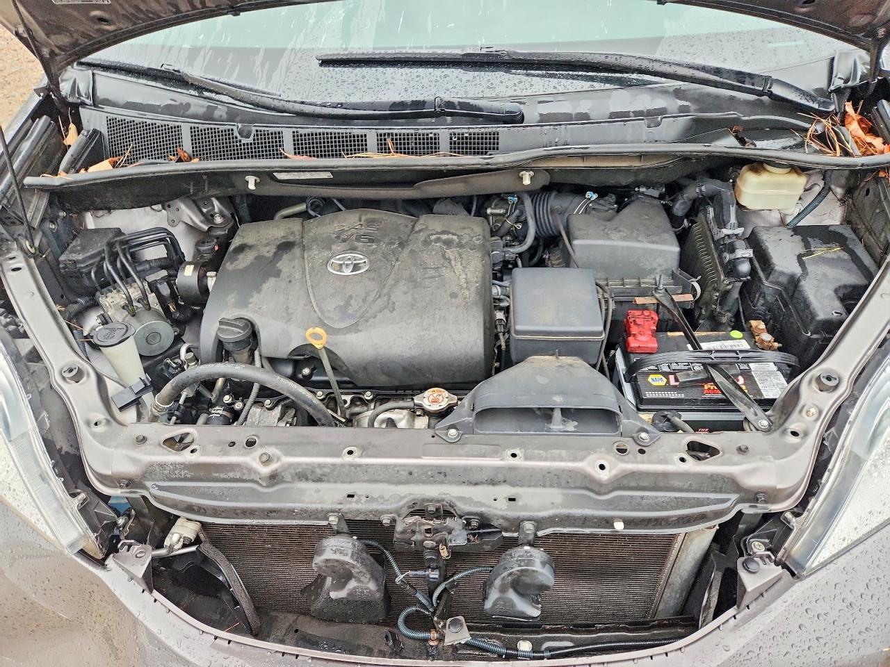 2017 TOYOTA SIENNA