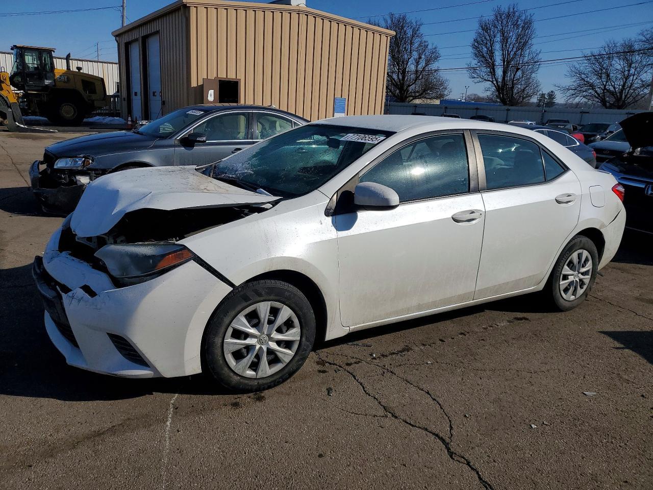 2015 TOYOTA COROLLA