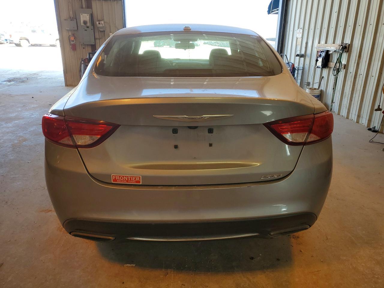 2016 CHRYSLER 200